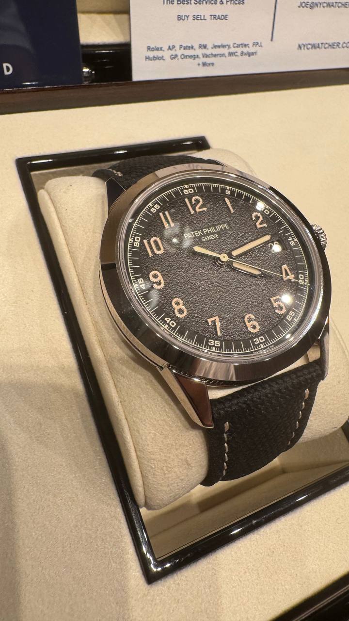 Patek Philippe Calatrava - 40 MM - White Gold - 5226G-001