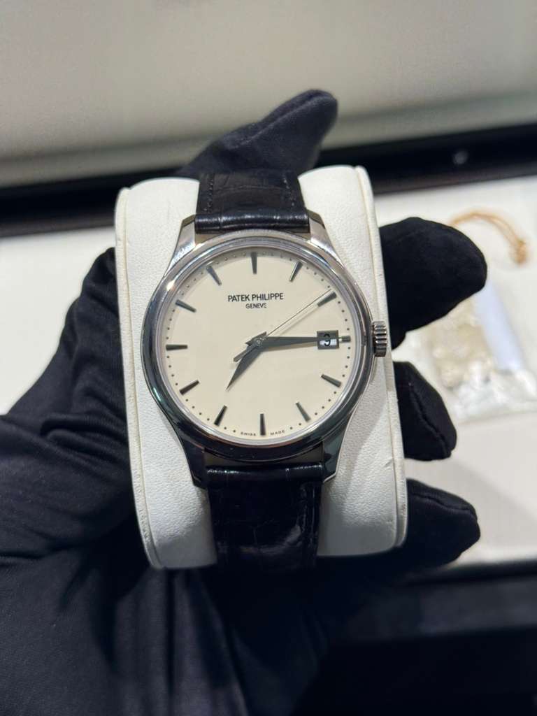 Patek Philippe Calatrava - 38 MM - White Gold - 5227G-001