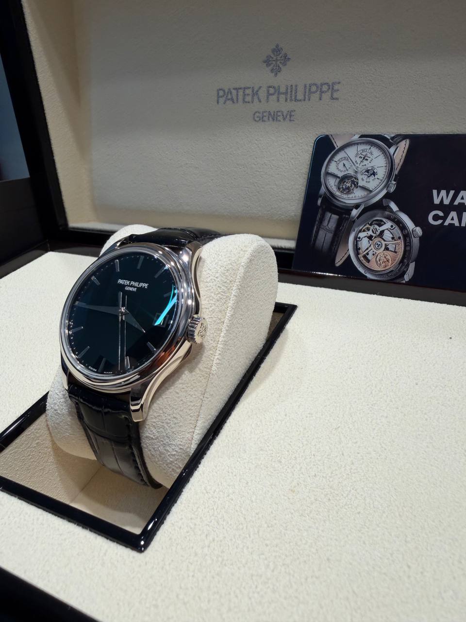 Patek Philippe Calatrava - 39 MM - White Gold - 5227G-010