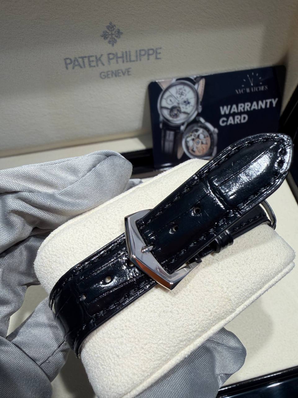 Patek Philippe Calatrava - 39 MM - White Gold - 5227G-010