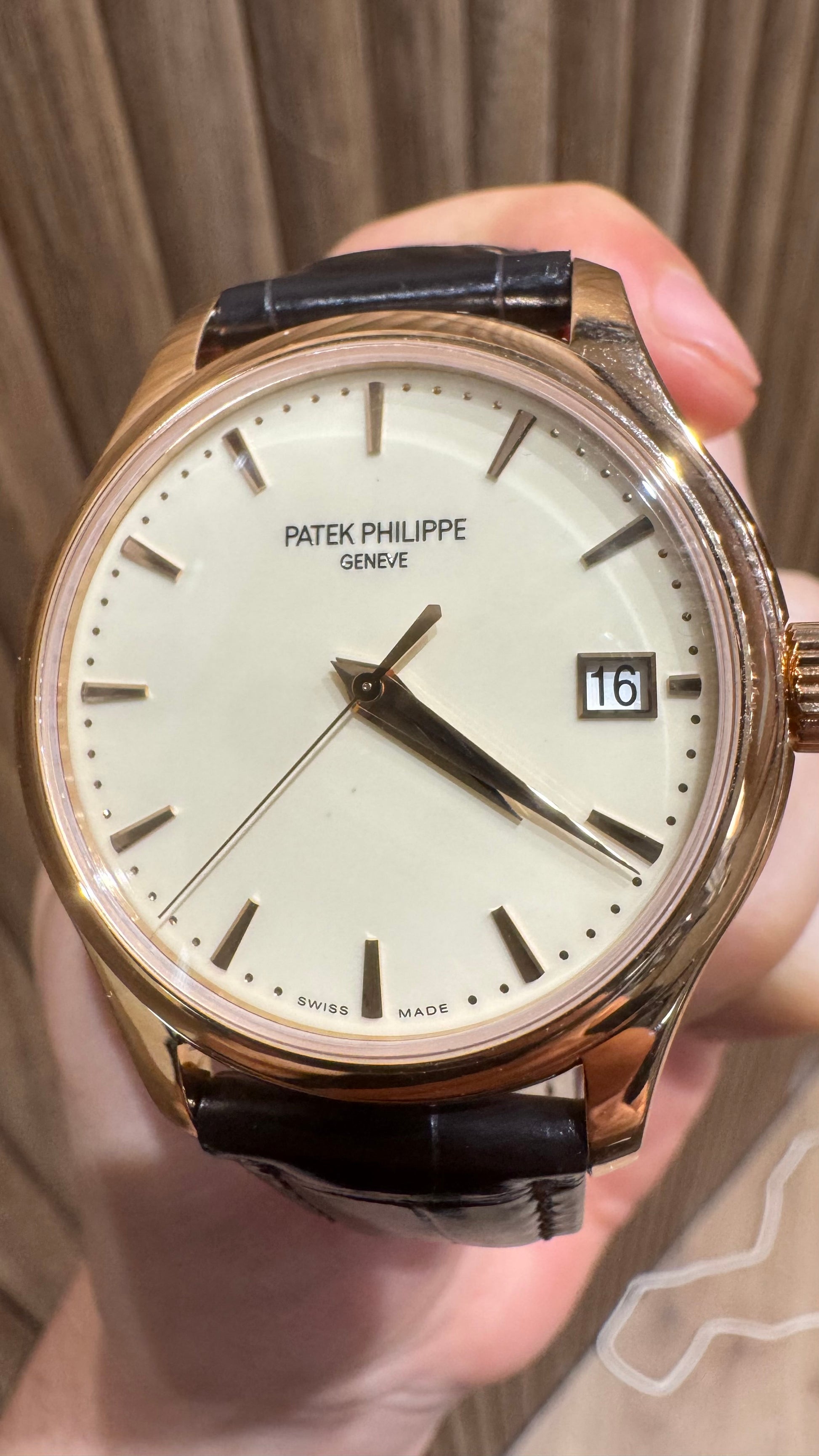 Patek Philippe Calatrava - 39 MM - Rose Gold - 5227R-001