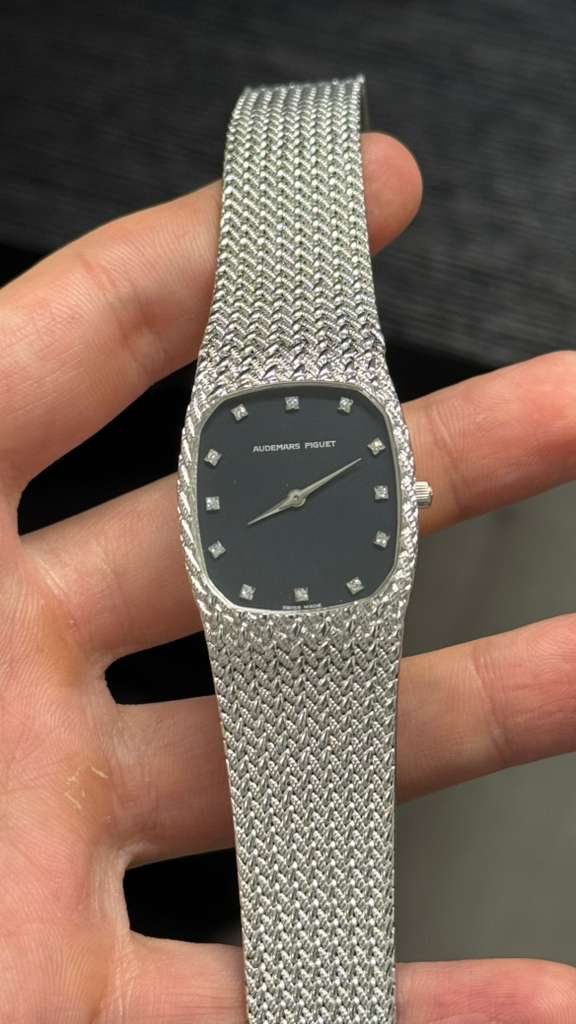 Audemars Piguet - Vintage Cobra - 32 MM - White Gold - Blue Diamond Dial - 56525