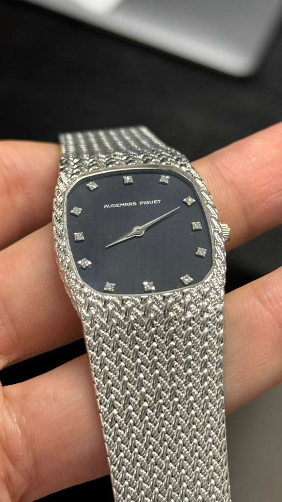 Audemars Piguet - Vintage Cobra - 32 MM - White Gold - Blue Diamond Dial - 56525