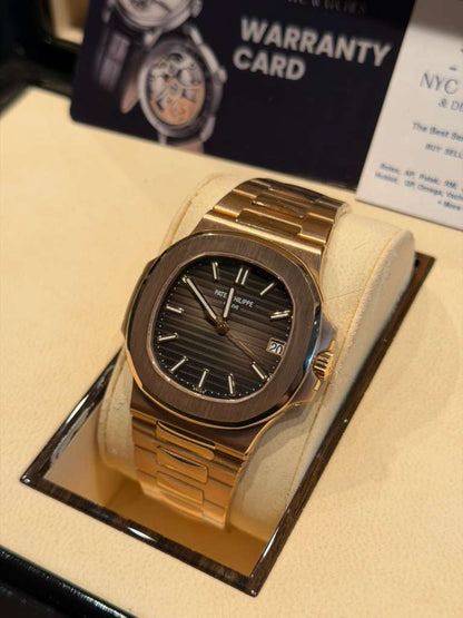 Patek Philippe Nautilus - 40 MM - Rose Gold - 5711/1R-001 Caliber 324 Movement