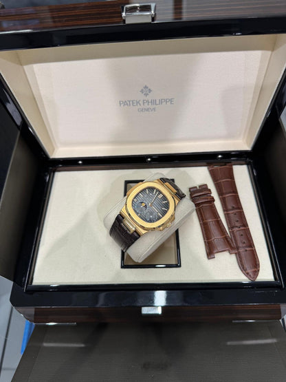 Patek Philippe Nautilus - 40 MM - 5712R-001