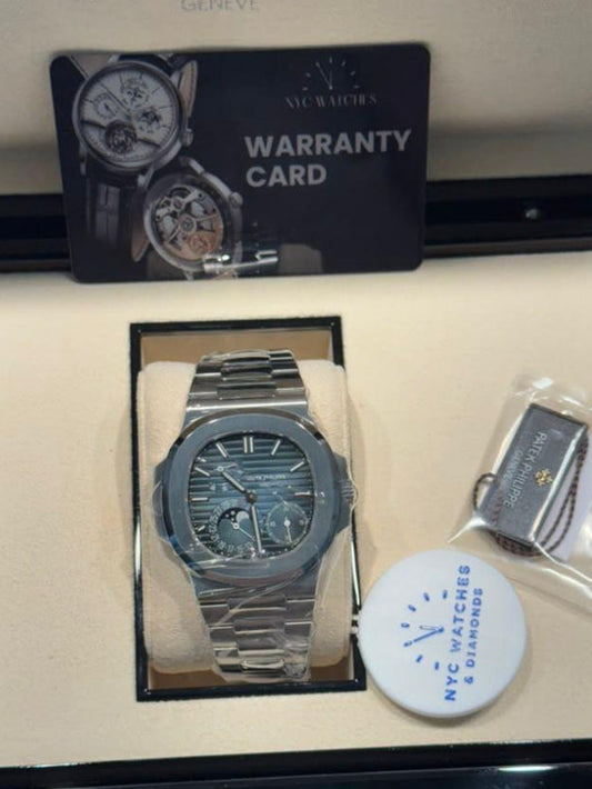 Patek Philippe Nautilus - 40 MM - Steel - 5712/1A-001