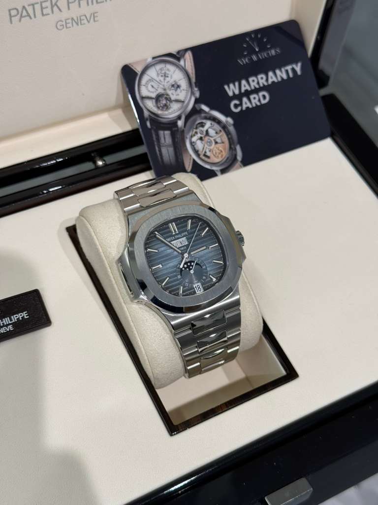 Patek Philippe Nautilus - 40.5 MM - Steel - 5726/1A-014