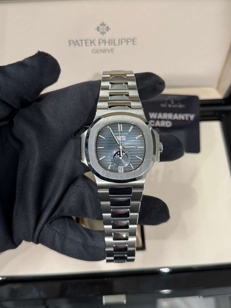 Patek Philippe Nautilus - 40.5 MM - Steel - 5726/1A-014