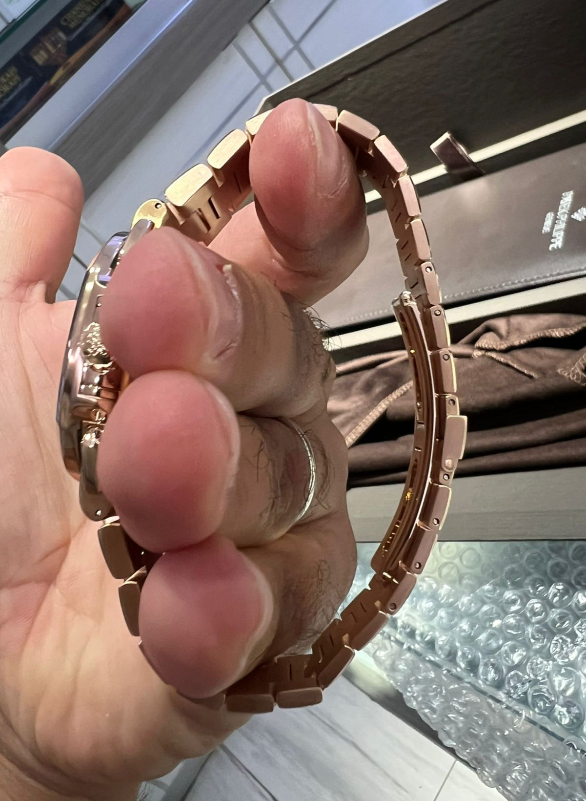 Patek Philippe Nautilus - 40.5 MM - Rose Gold - 5980/1R-001