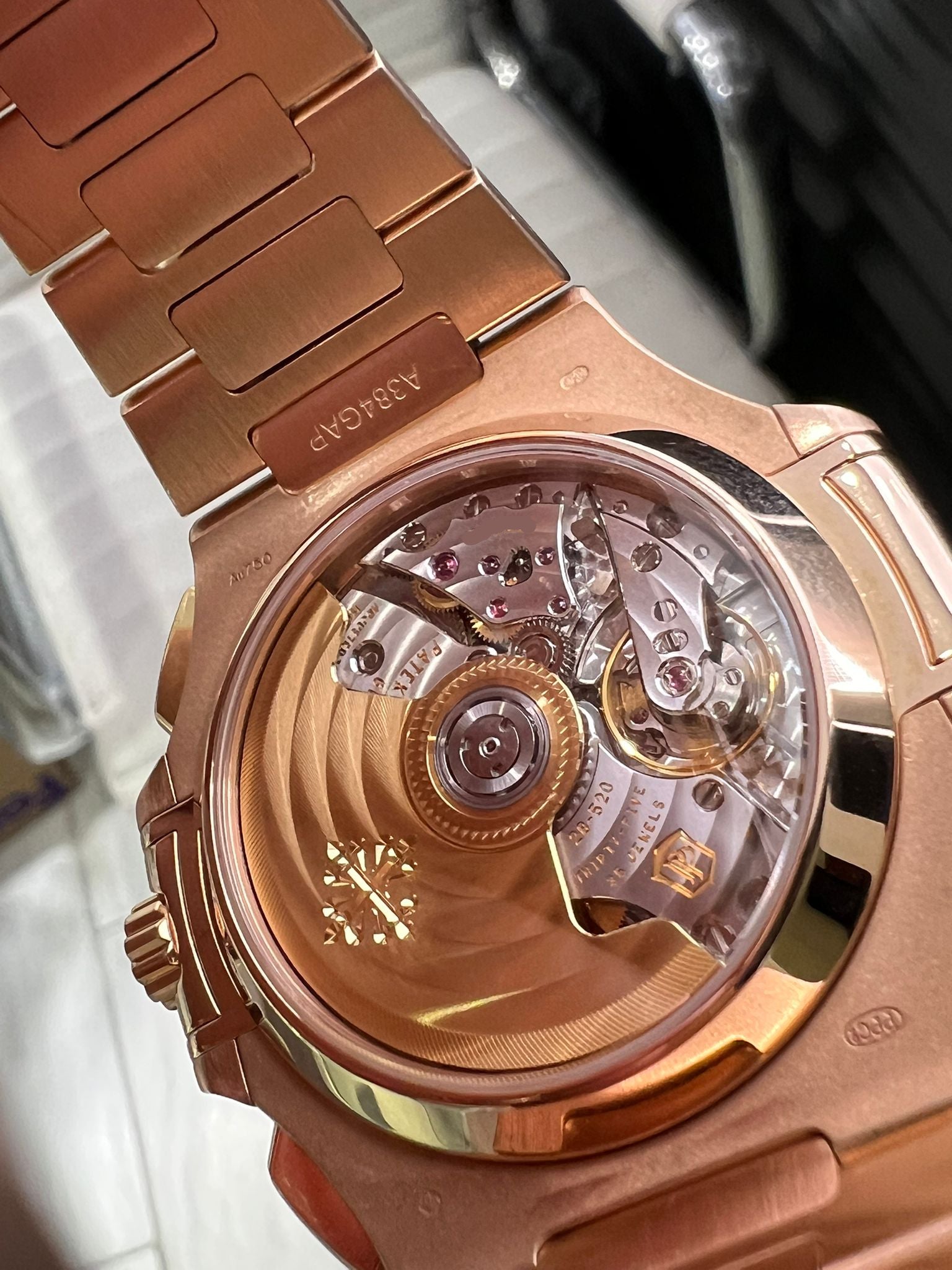 Patek Philippe Nautilus - 40.5 MM - Rose Gold - 5980/1R-001