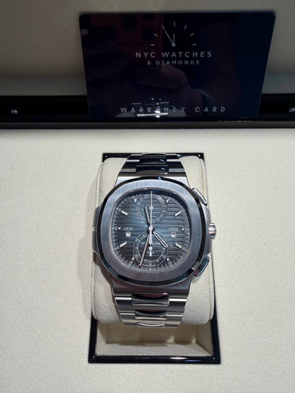 Patek Philippe Nautilus - 40 MM - Stainless Steel - 5990/1A-011