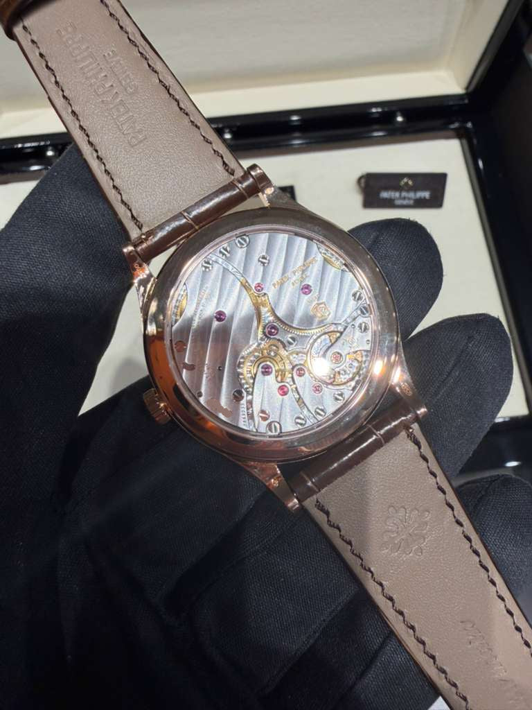 Patek Philippe Calatrava - 39 MM - Rose Gold - 6119R-001