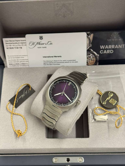 H. Moser & Cie Streamliner Centre Seconds Stainless Steel 40 MM - Purple Haze Dial - 6201-1201