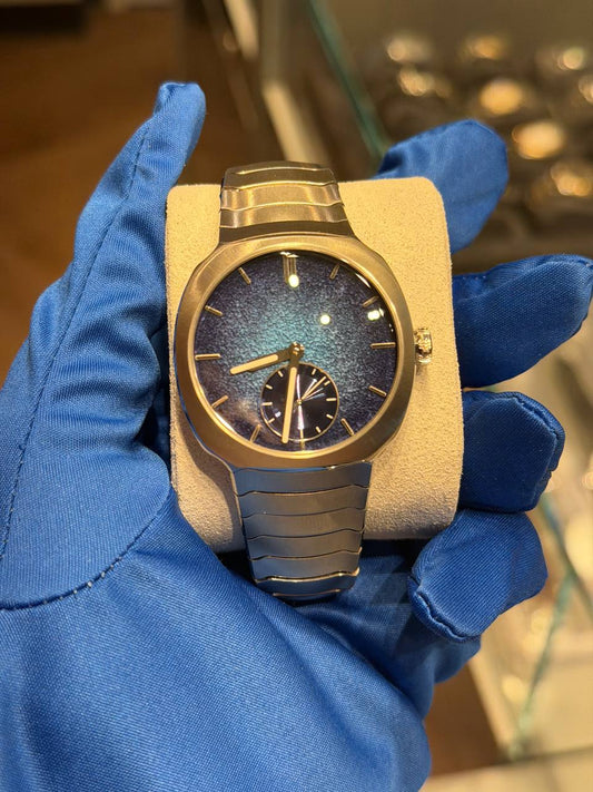 H. Moser & Cie Streamliner Small Seconds Blue Enamel - Stainless Steel - 39 MM - Aqua Blue Fumé Enamel Dial - Stainless Steel Bracelet - 6500-1200