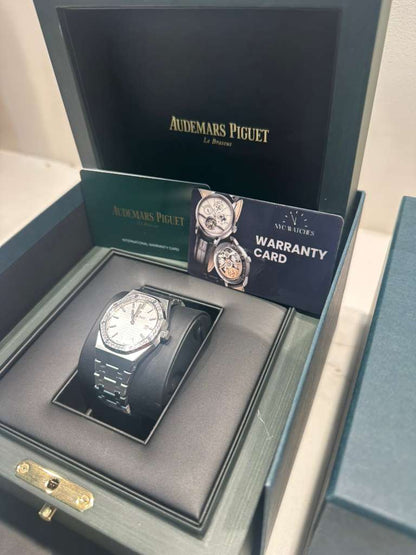 Audemars Piguet - Royal Oak - 33 MM - Steel - 67651ST.ZZ.1261ST.01