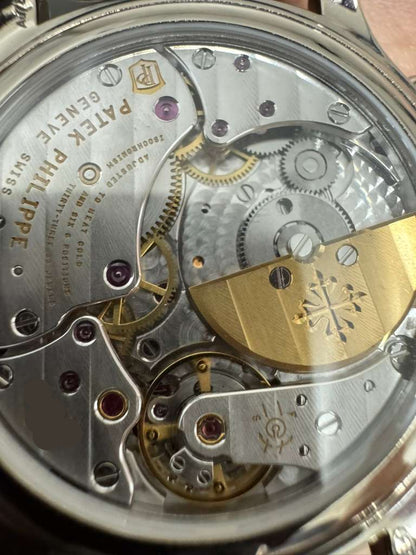 Patek Philippe Complications - World Timer Beijing - 36 MM - White Gold - 7130G-016