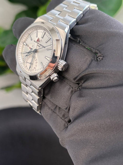 Vacheron Constantin Overseas Dual Time Stainless Steel 41MM - Stainless Steel Bracelet - Silver Dial - 7900V/110A-B333