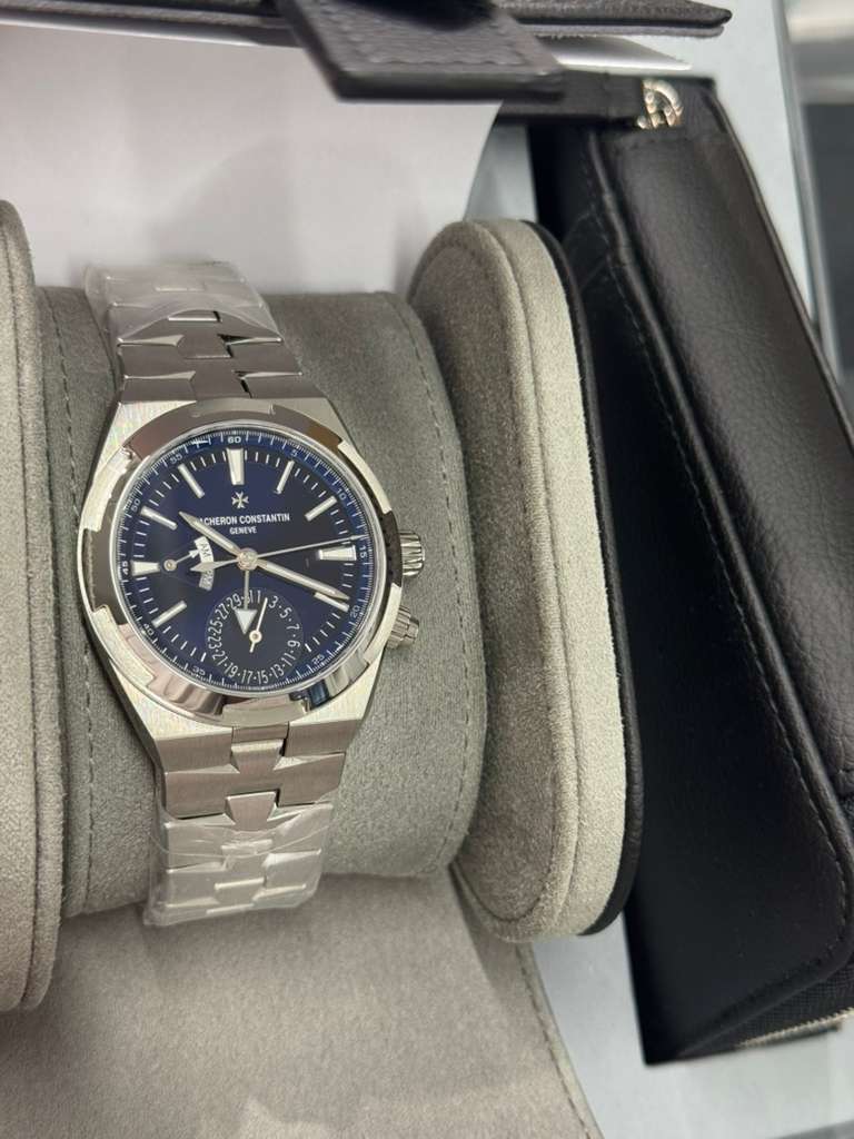 Vacheron - Constantin Overseas - Dual Time - 41 MM - Stainless Steel - Blue Dial - 7920V/210A-B334