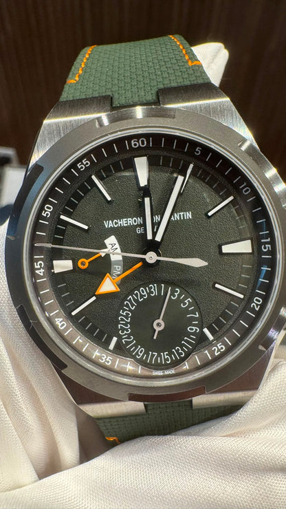 Vacheron Constantin Overseas Dual Time Cardinal Points - West - 41 MM - Titanium - Green Dial - 7930V/210T-H075