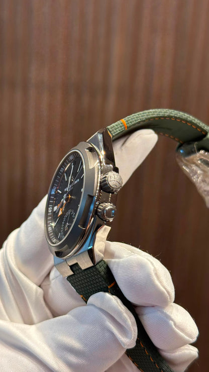 Vacheron Constantin Overseas Dual Time Cardinal Points - West - 41 MM - Titanium - Green Dial - 7930V/210T-H075