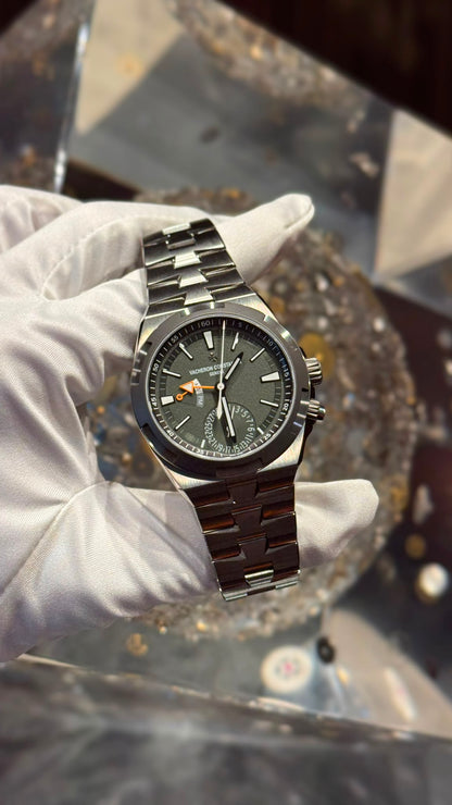 Vacheron Constantin Overseas Dual Time Cardinal Points - West - 41 MM - Titanium - Green Dial - 7930V/210T-H075