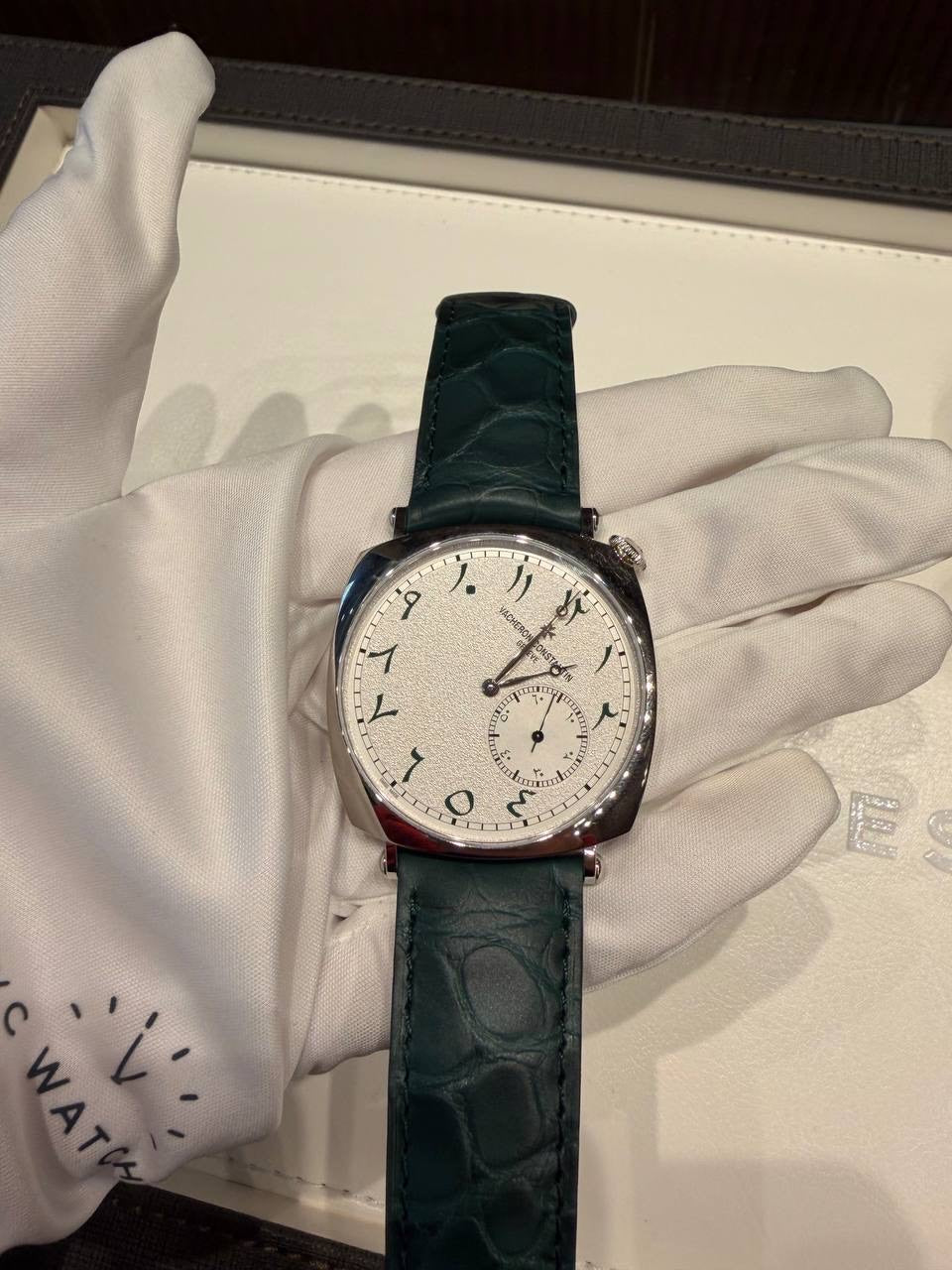 Vacheron Constantin Historiques American 1921 - 40 MM - Platinum - Silver Dial - Eastern Arabic Numerals - 82035/000P-H063