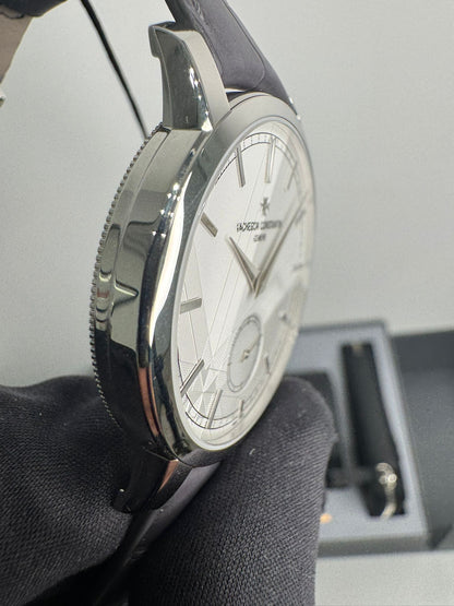 Vacheron Constantin Traditionnelle Platinum 38 MM - Black Leather Strap - Silver Dial - 82172/000P-H062