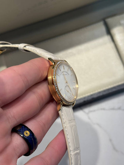 A. Lange & Söhne Saxonia Automatic - 18K Yellow Gold - 37 mm - Mother-of-Pearl Dial - Ref. 840.021