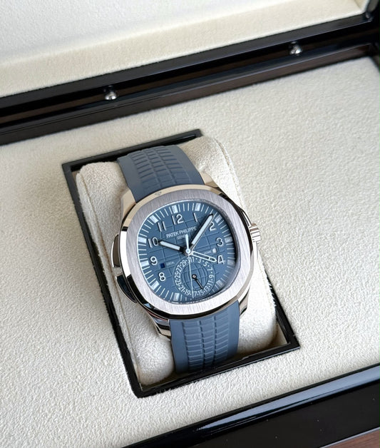 Patek Philippe Aquanaut - 40.8 MM - White Gold - 5164G-001