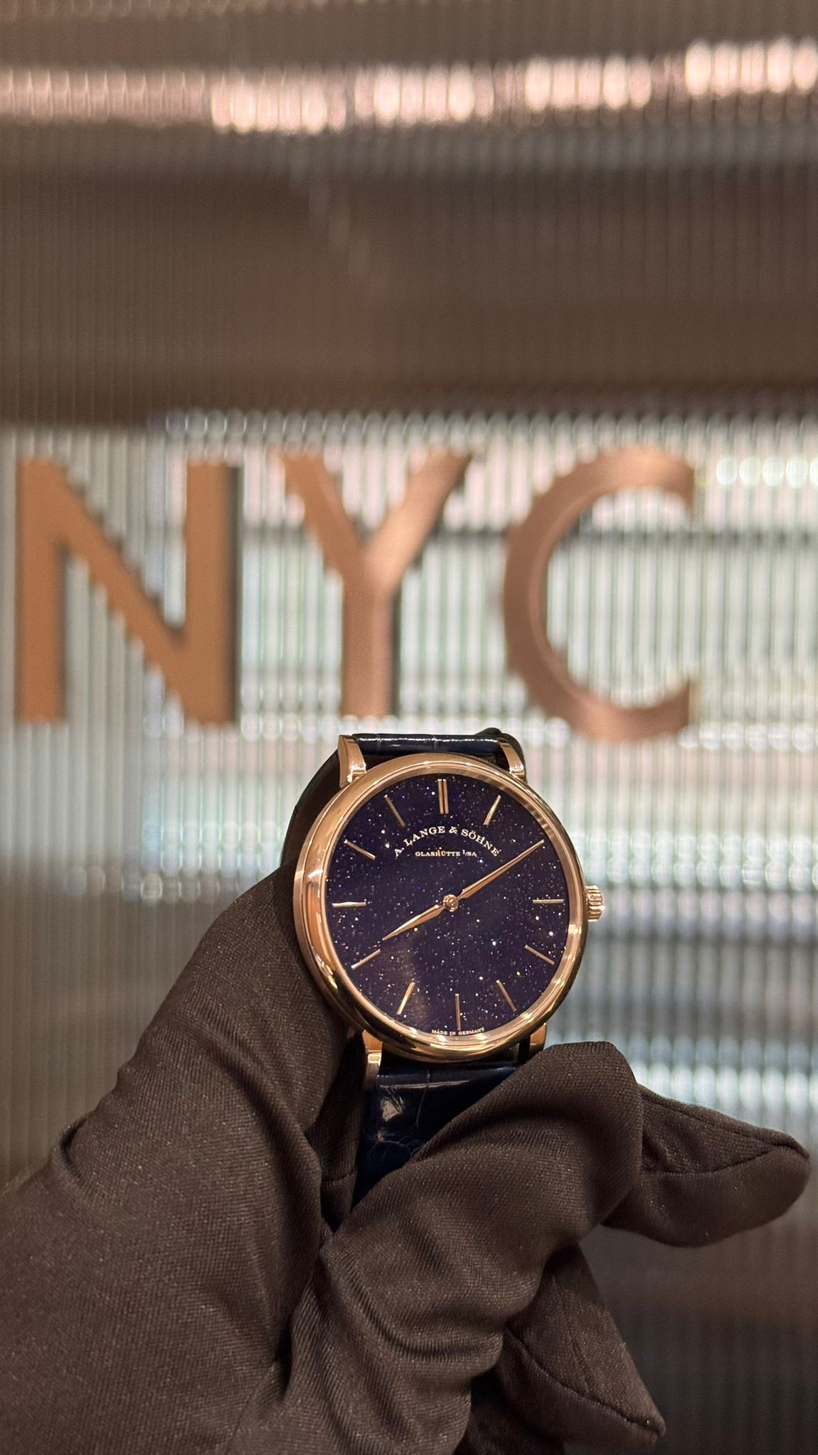 A.Lange & Söhne Saxonia Thin - 37 MM - White Gold - Blue Dial - 205.086