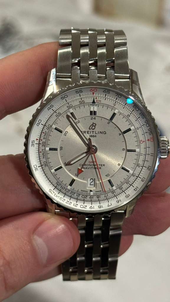 Breitling Navitimer GMT Stainless Steel 41 MM - Metal Bracelet - Silver Dial - A32310211G1A1