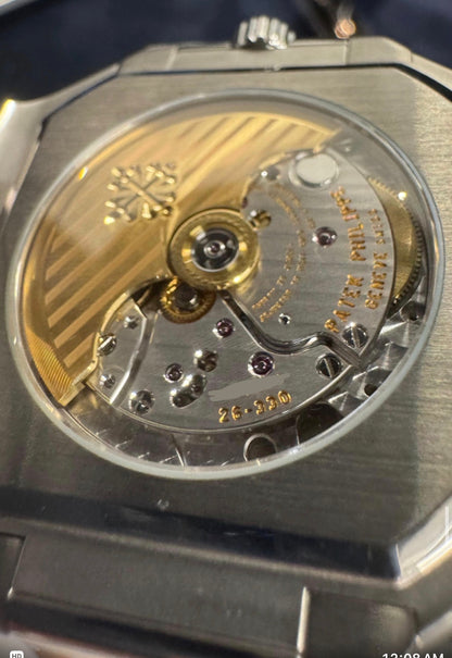 Patek Philippe Cubitus - 45 MM - Steel - Green Dial - 5821/1A-001