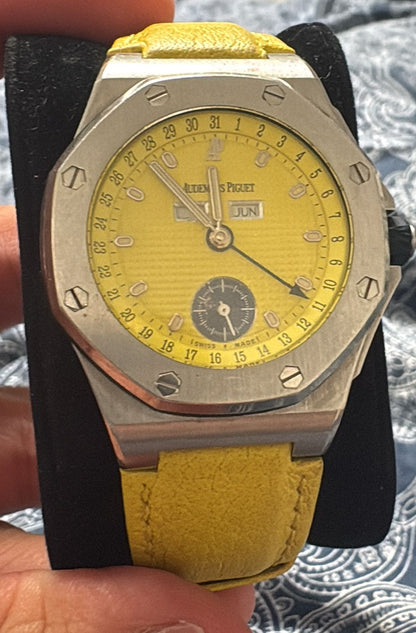 Audemars Piguet - Royal Oak Offshore - Triple Calendar - 38 MM - Steel - Yellow Dial - 25808ST.O.0009/03
