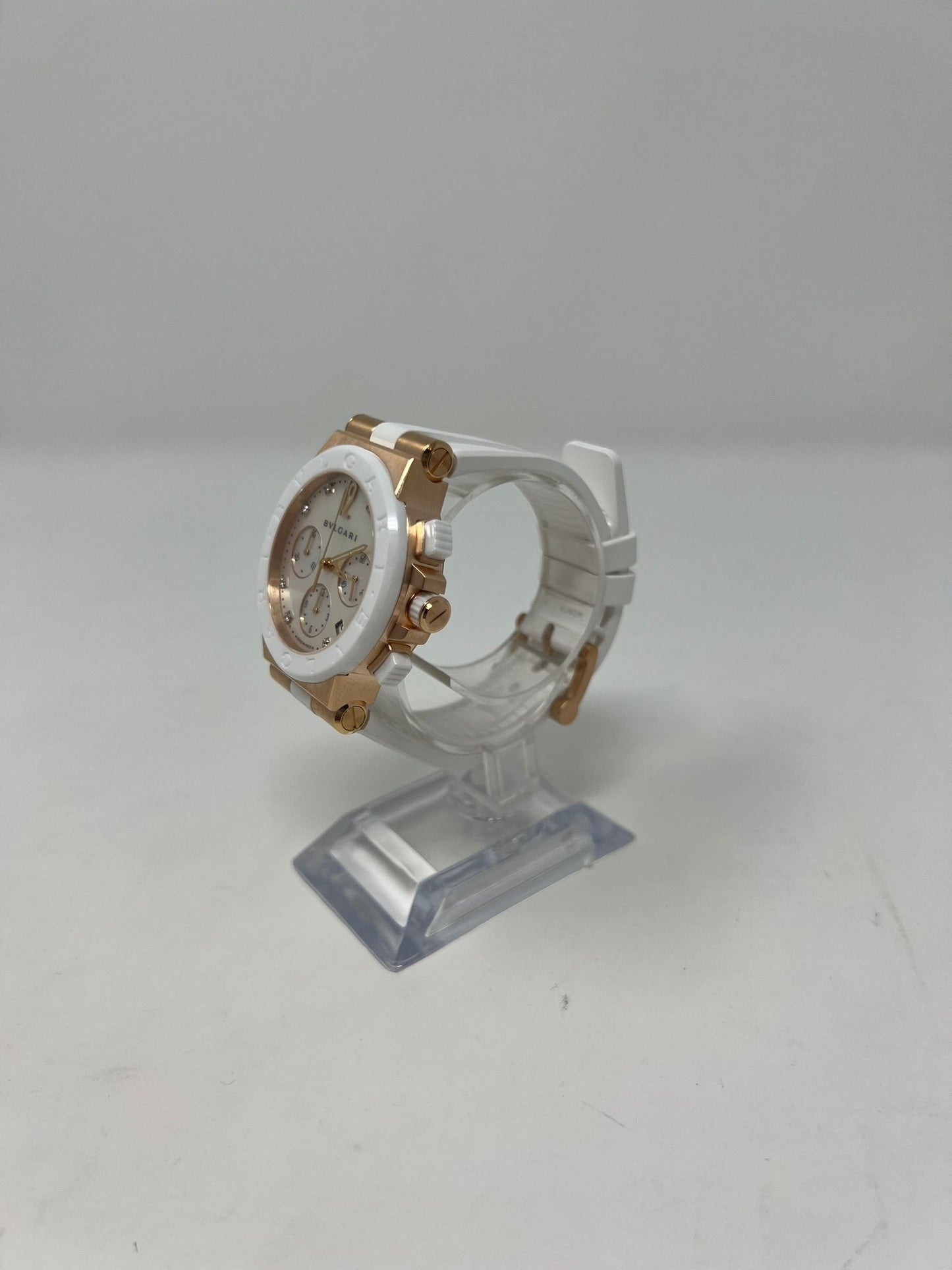 Bvlgari Diagono Chronograph Pink Gold 37 MM  - White Rubber Strap - Mother of Pearl Dial - White Ceramic Bezel - 101994