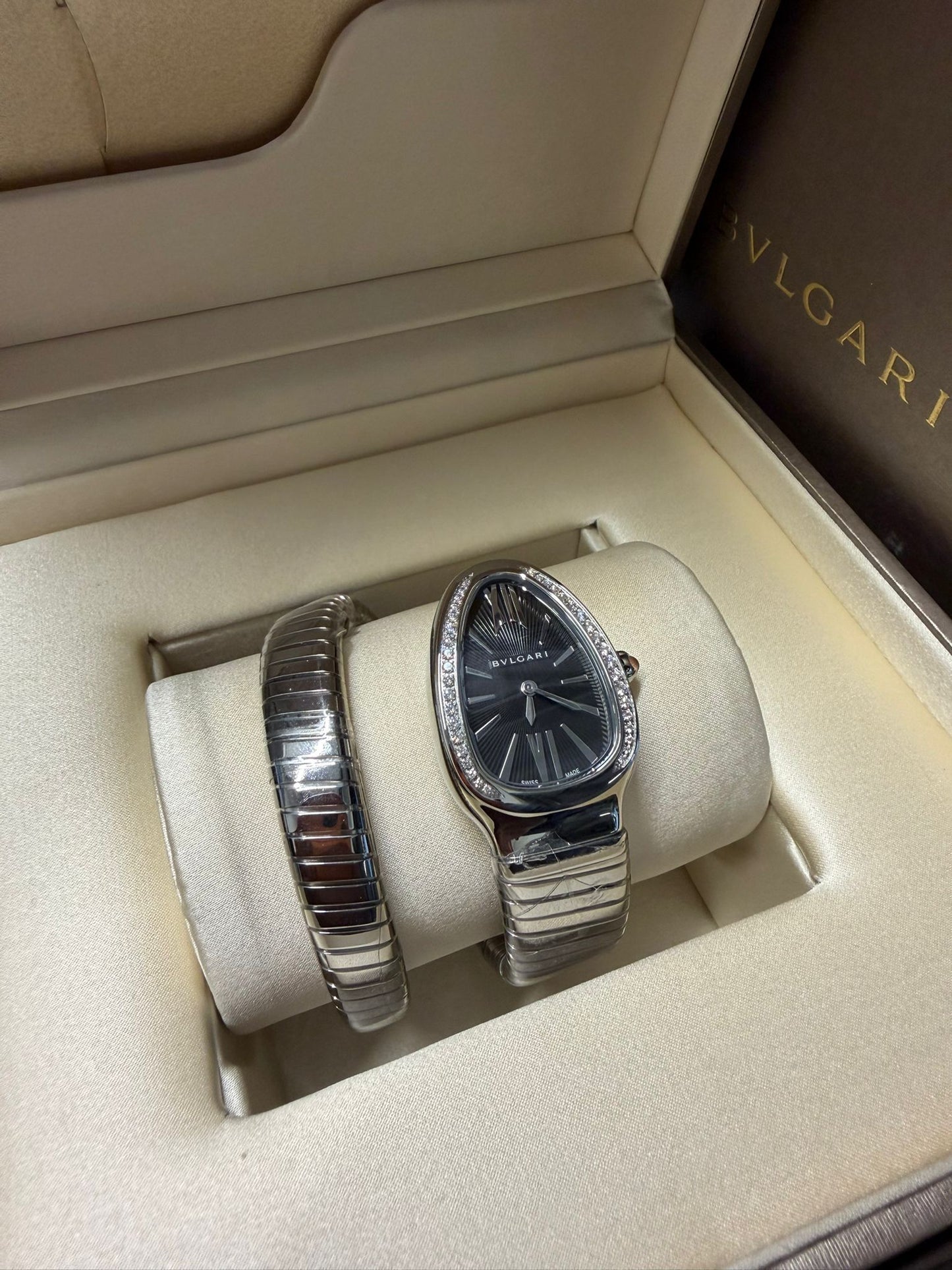 Bvlgari Serpenti Tubogas - 35 MM - Stainless Steel - Black Dial - 103524