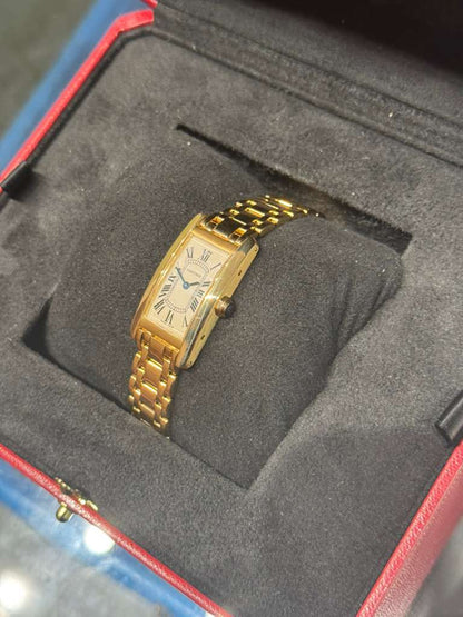 Cartier - Tank Americaine - Ladies Watch - 19.0 MM x 35.0 MM - Yellow Gold - White Dial - W26015K2
