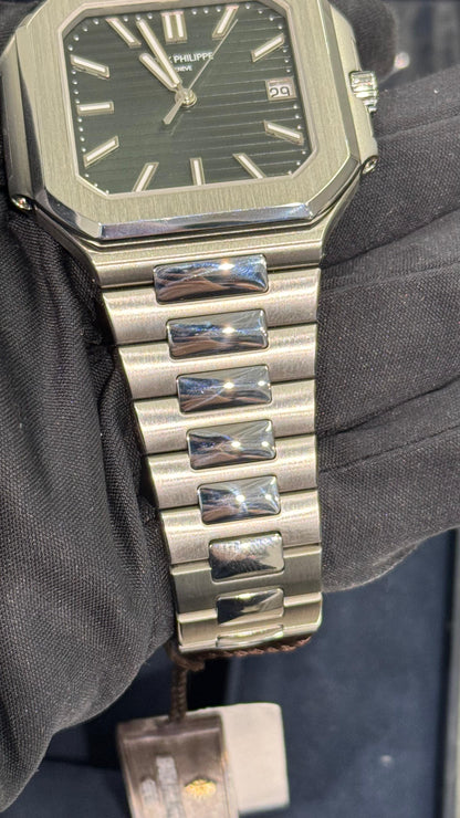 Patek Philippe Cubitus - 45 MM - Steel - Green Dial - 5821/1A-001