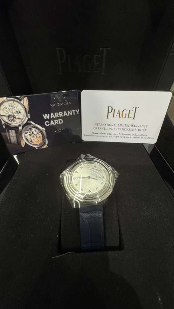 Piaget Possession - Stainless Steel 34 MM - Blue Leather Strap - Silvered Dial - G0A47090