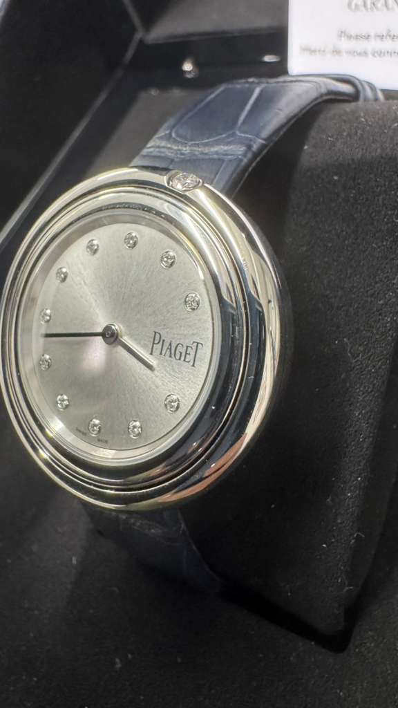 Piaget Possession - Stainless Steel 34 MM - Blue Leather Strap - Silvered Dial - G0A47090