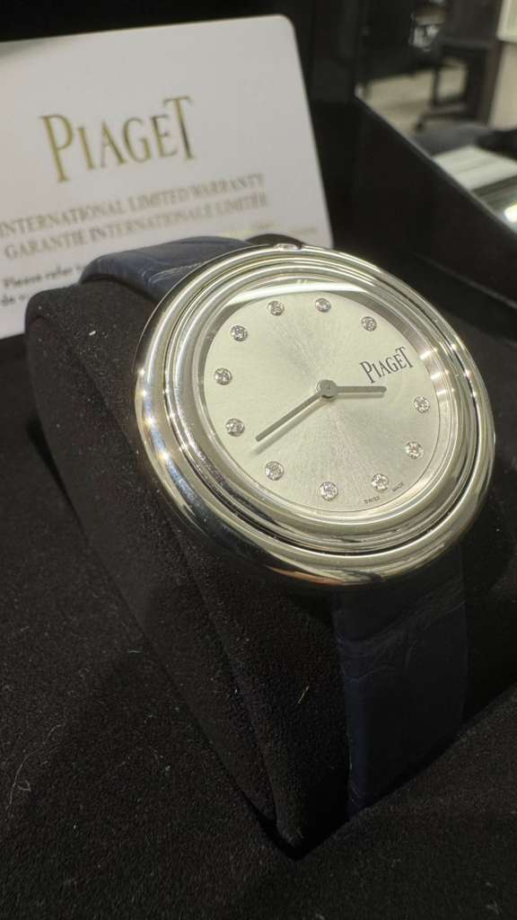 Piaget Possession - Stainless Steel 34 MM - Blue Leather Strap - Silvered Dial - G0A47090