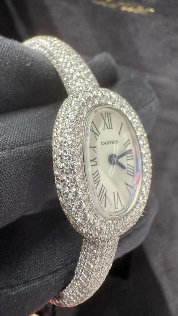 Cartier - Baignoire (Mini model) Size 15 - 18.7 x 24.6 MM - White Gold and Diamond Bracelet and Bezel - Silvered Dial - CRHPI01822