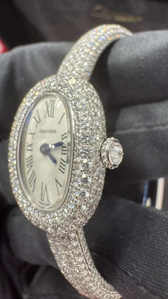 Cartier - Baignoire (Mini model) Size 15 - 18.7 x 24.6 MM - White Gold and Diamond Bracelet and Bezel - Silvered Dial - CRHPI01822