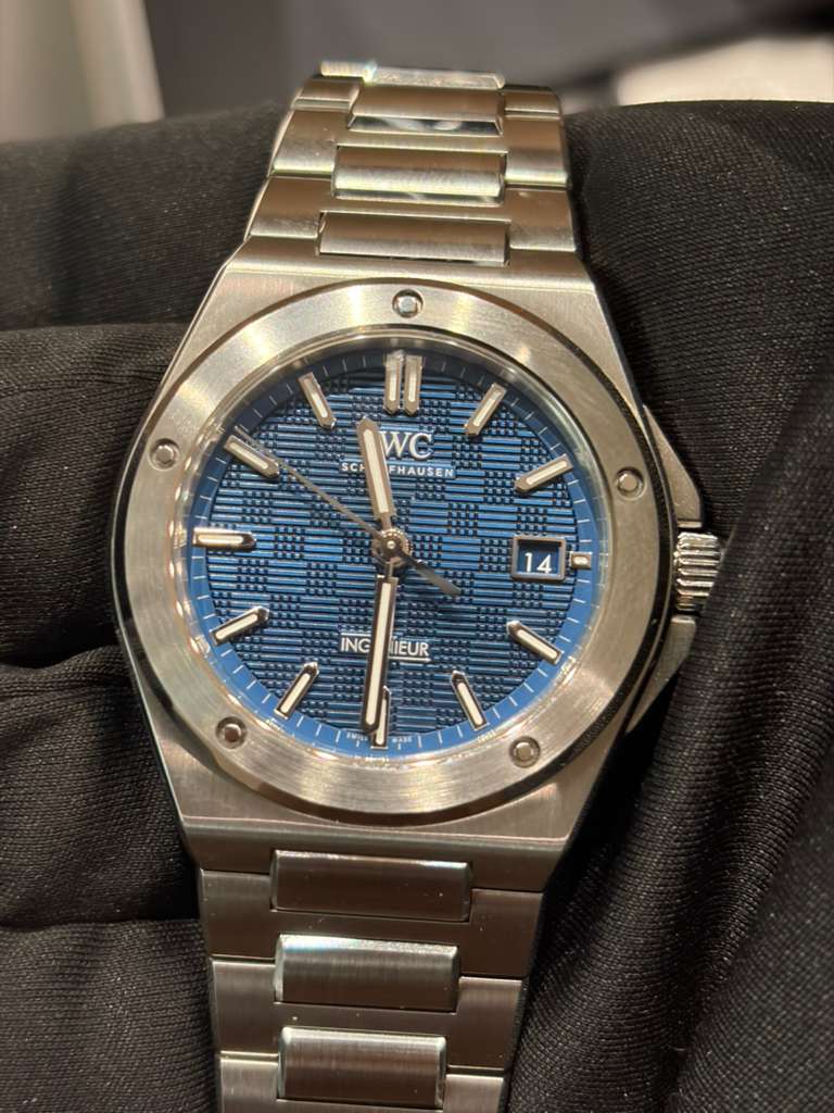 IWC Ingenieur Automatic 40 - Stainless Steel - 40 MM - Blue Dial - IW328907