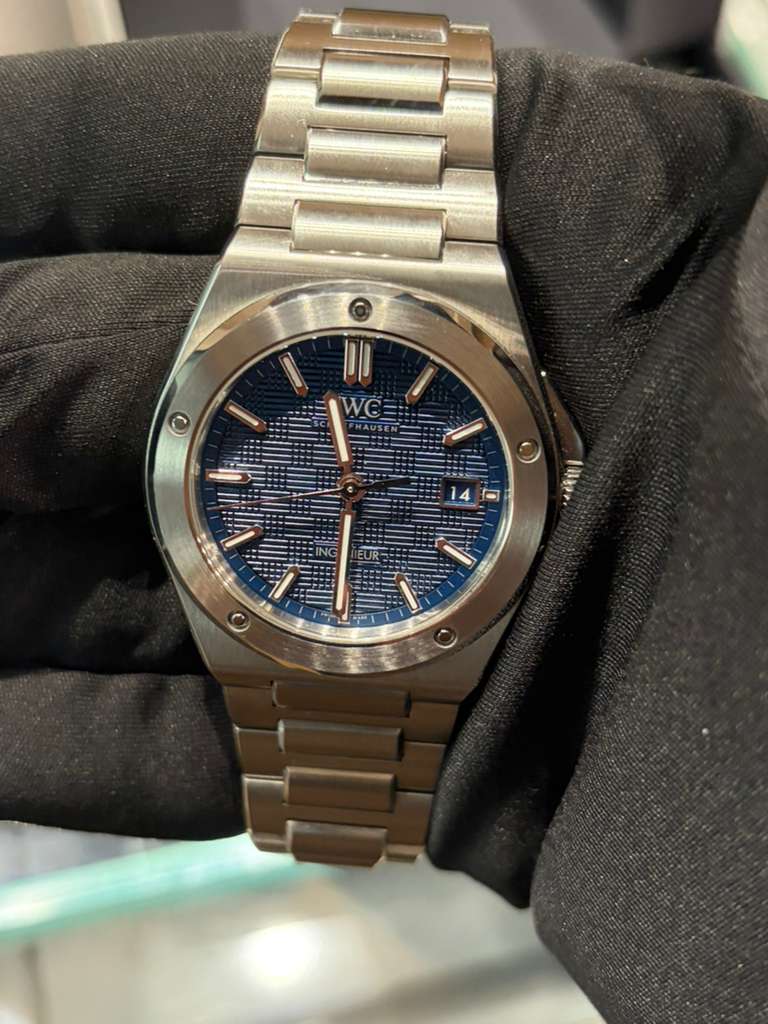 IWC Ingenieur Automatic 40 - Stainless Steel - 40 MM - Blue Dial - IW328907