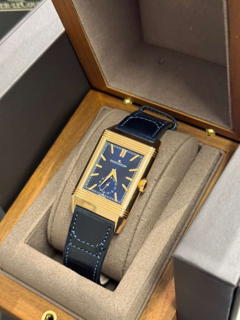 JLC - Reverso Tribute Duoface Small Seconds - 47 MM x 28.3 MM - Pink Gold - Blue/Silvered Dial - Blue Strap - JLC Q3982590