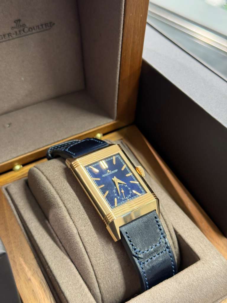 JLC - Reverso Tribute Duoface Small Seconds - 47 MM x 28.3 MM - Pink Gold - Blue/Silvered Dial - Blue Strap - JLC Q3982590
