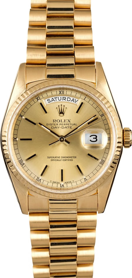 Rolex Day-Date - 36 MM - Yellow Gold - Fluted Bezel - Champagne Dial - 18208 FICH