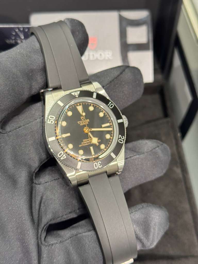 Tudor Black Bay 54 - 37 MM - Steel - Black Dial - M79000N-0002