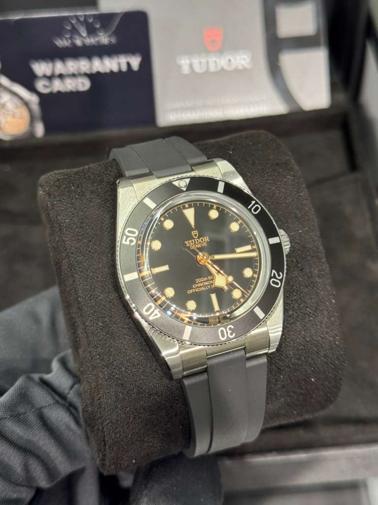 Tudor Black Bay 54 - 37 MM - Steel - Black Dial - M79000N-0002