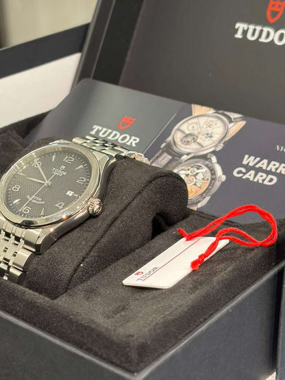Tudor 1926 - 39 MM - Stainless Steel - Black Dial - M91550-0002